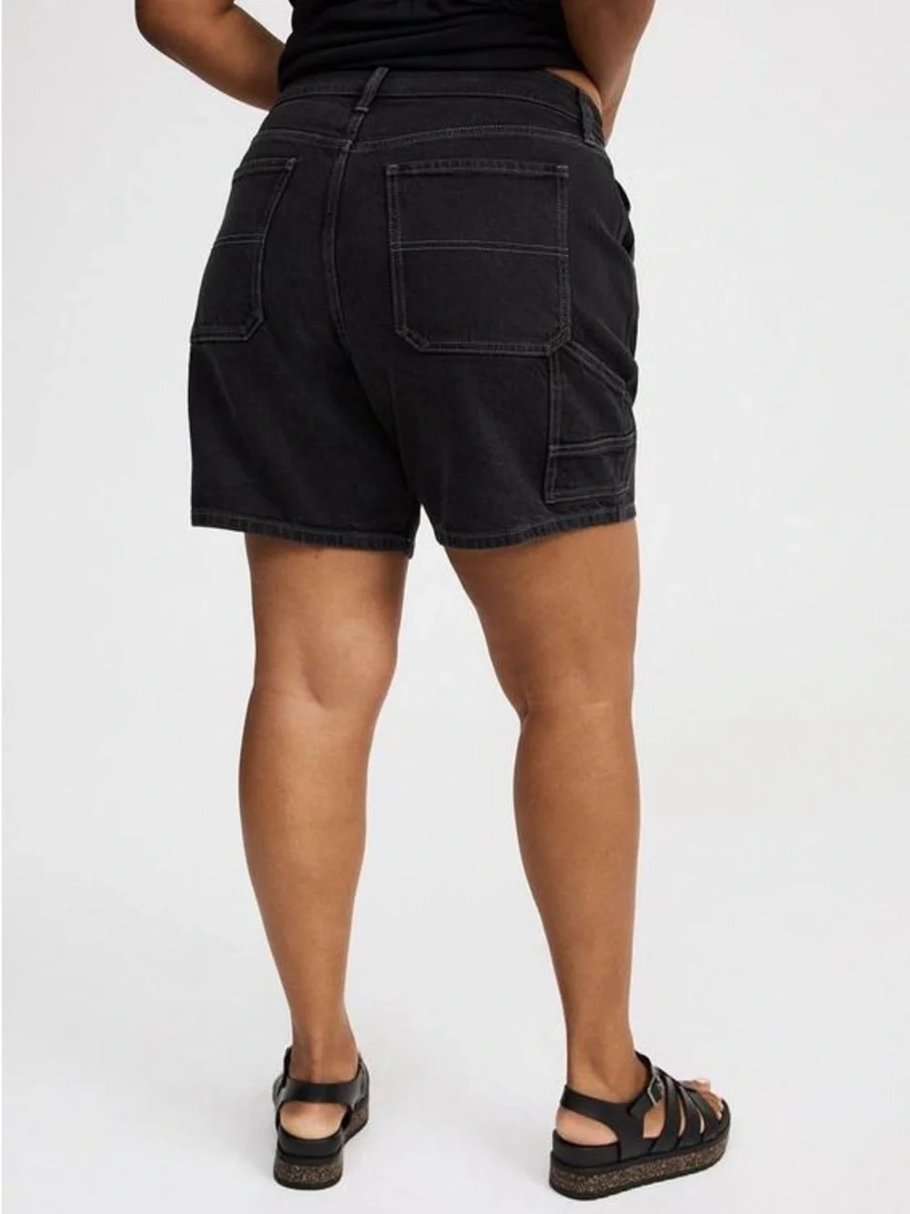 NWT Torrid 7' High-Rise Dad Short